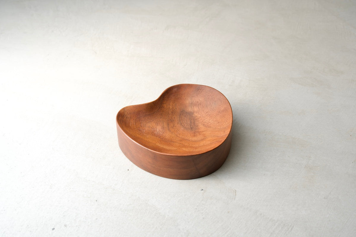 tabine “mitten tray / Walnut” (742)