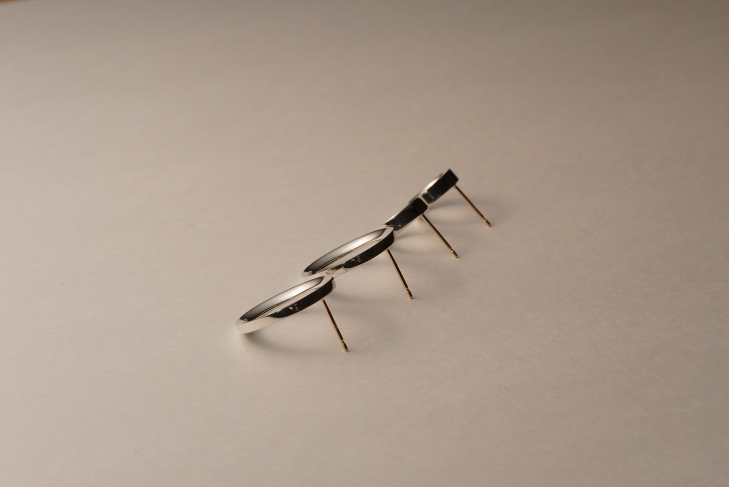 銀のリングピアス / ひとつ