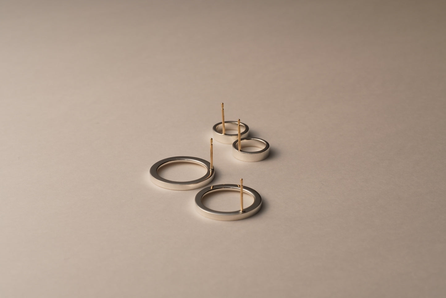 銀のリングピアス / ひとつ