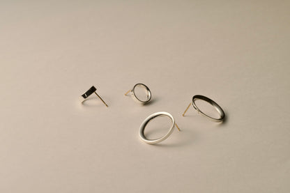 銀のリングピアス / ひとつ