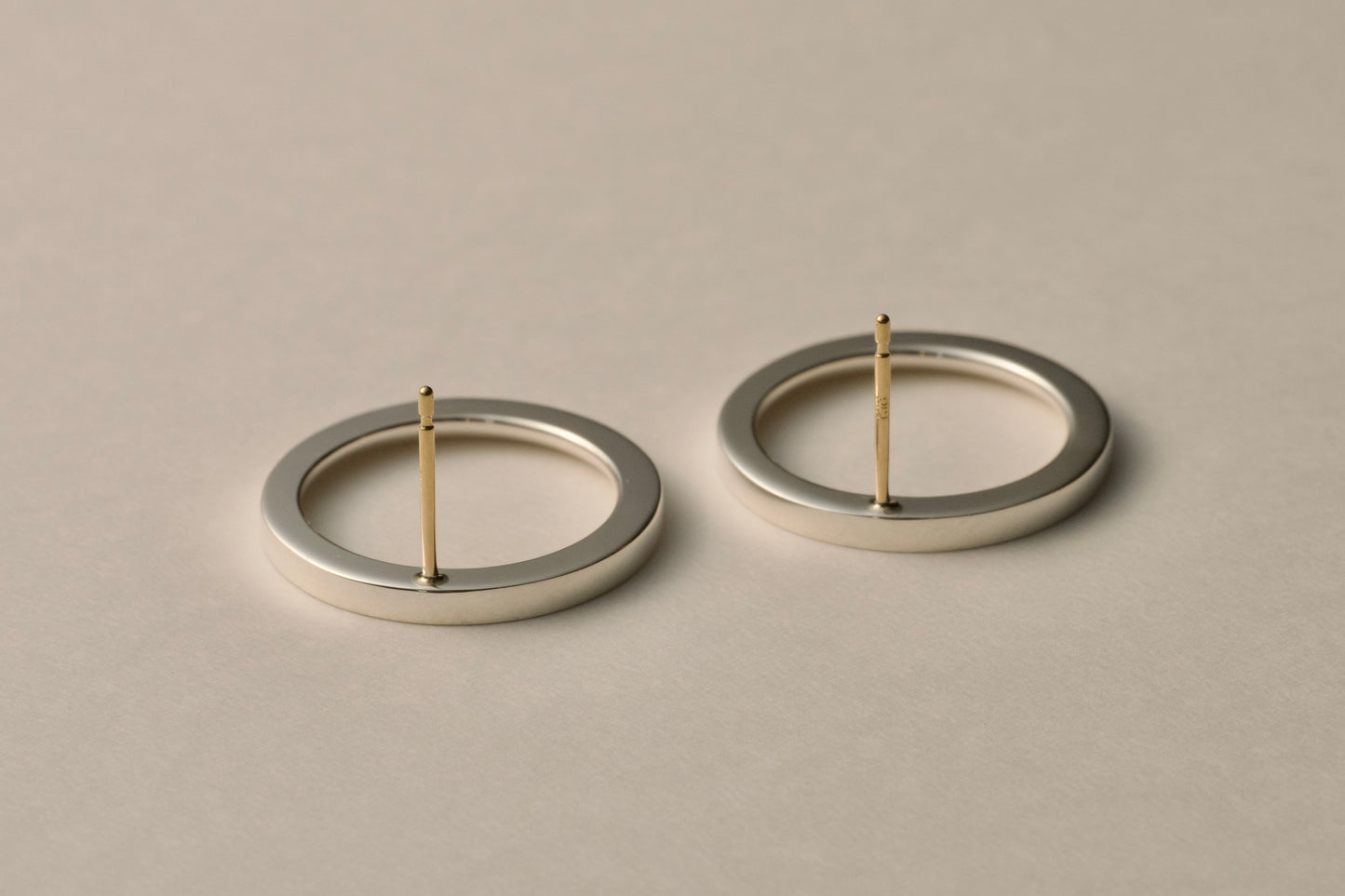 銀のリングピアス / ひとつ