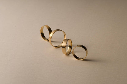 18金の板の指輪  / 4.2mm