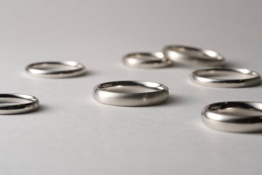 Platinum Classic Oval Ring / 2.0ｍｍ～5.0ｍｍ