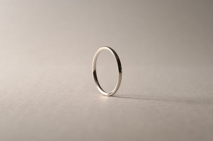 【new】銀の華奢な指輪 / 1.5mm