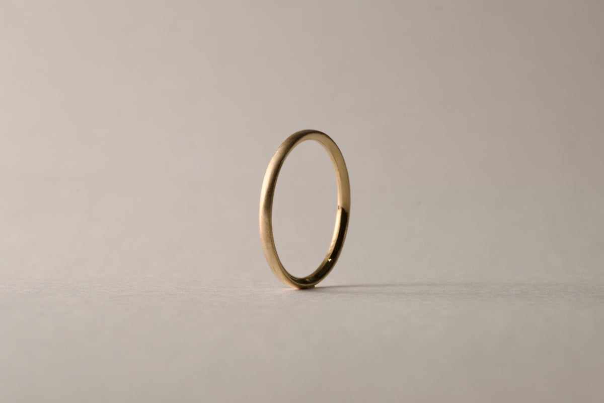 18金の華奢な指輪  / 1.5mm