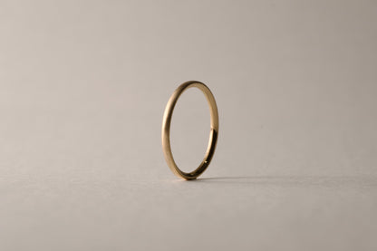 18金の華奢な指輪  / 1.5mm