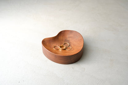 tabine “mitten tray / Walnut” (742)