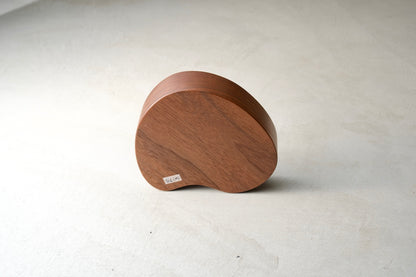 tabine “mitten tray / Walnut” (742)