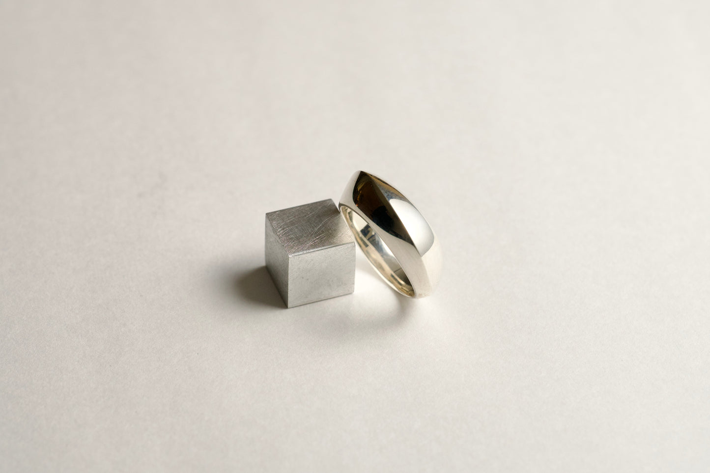 〔001〕Silver Edge Ring