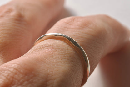 波打った銀の指輪 / 1.8mm