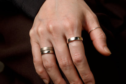 銀の四角い指輪 / 4.0mm