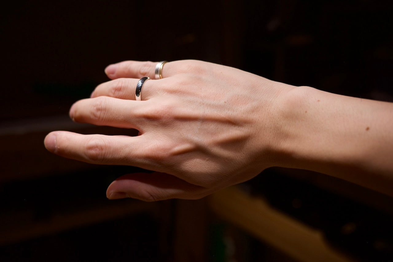 銀の丸い指輪 / 4.5mm