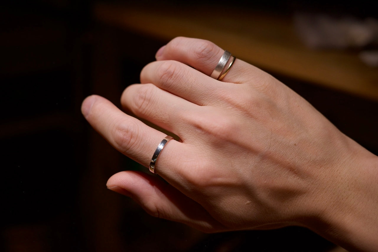 銀の四角い指輪 / 2.5mm