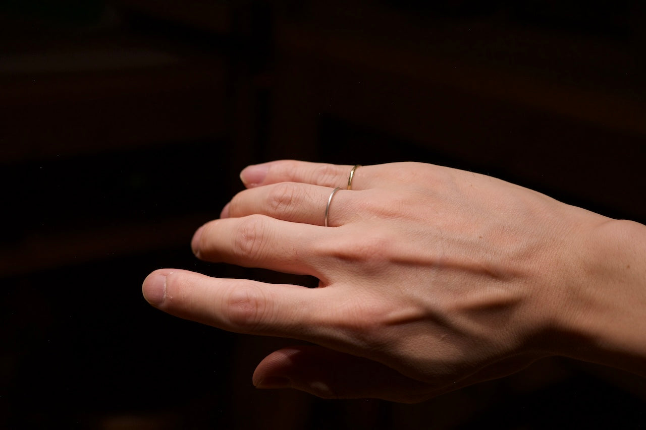 銀の華奢な指輪 / 1.0mm