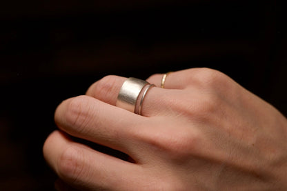 銀の華奢な指輪 / 1.0mm