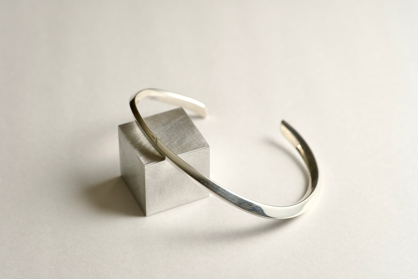 [003] Silver Edge Bangle
