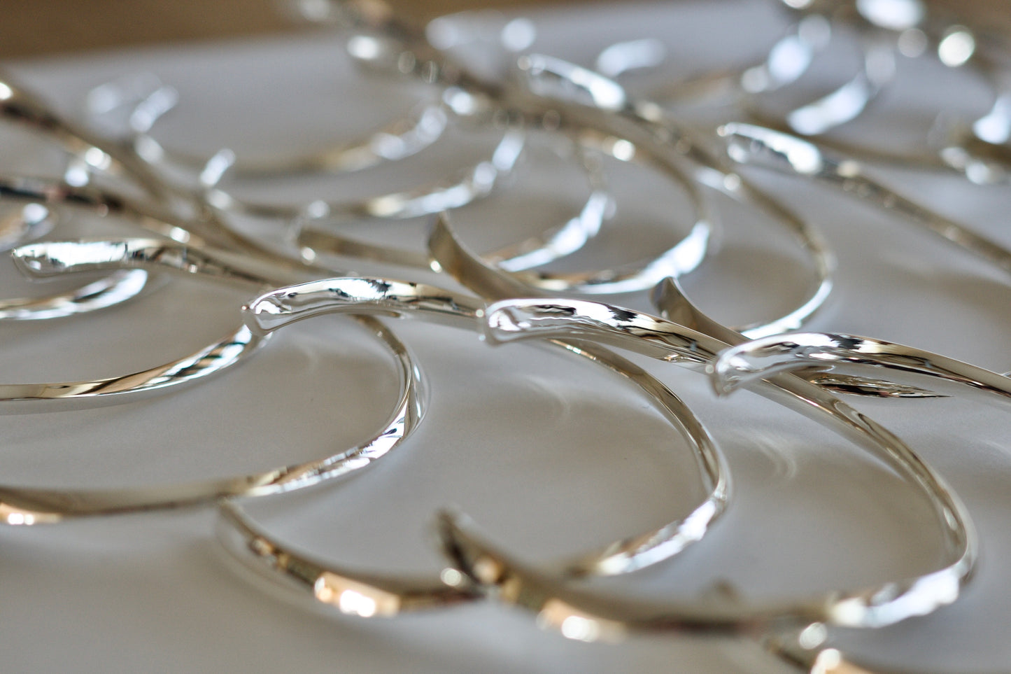 [003] Silver Edge Bangle