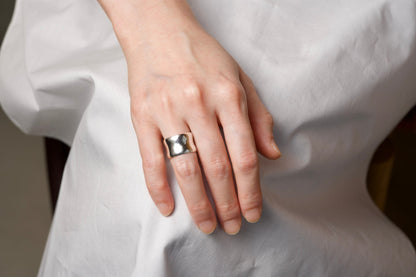 Large silver ring / 12.0mm