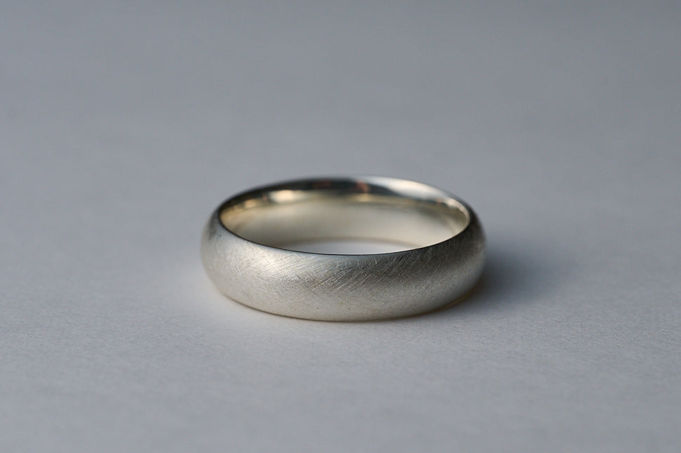 Silver round ring / 4.5mm
