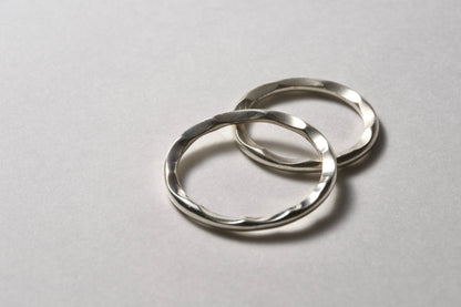 Wavy silver ring / 1.8mm